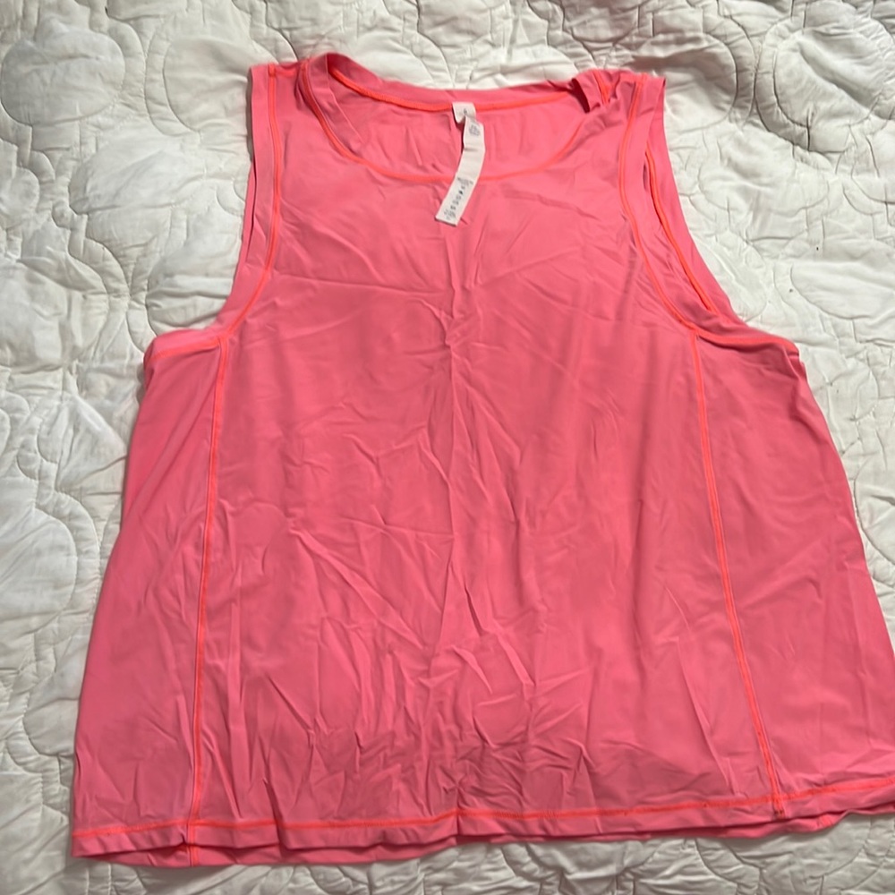 Lululemon tank size 6